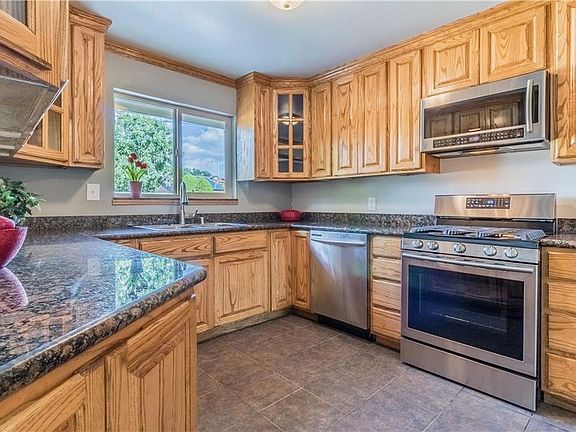 2nd image of 3312 Cork Dr