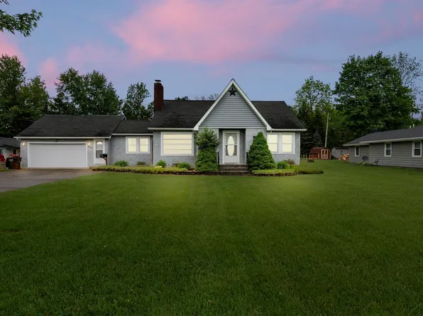 919 N Van Buren St, Auburn, IN 46706