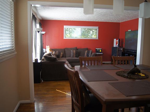 5th image of 1199 N Catherine St