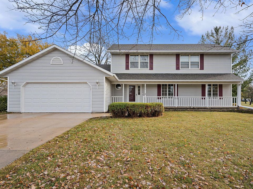 1st image of 970 Olympic Hills Pl NE