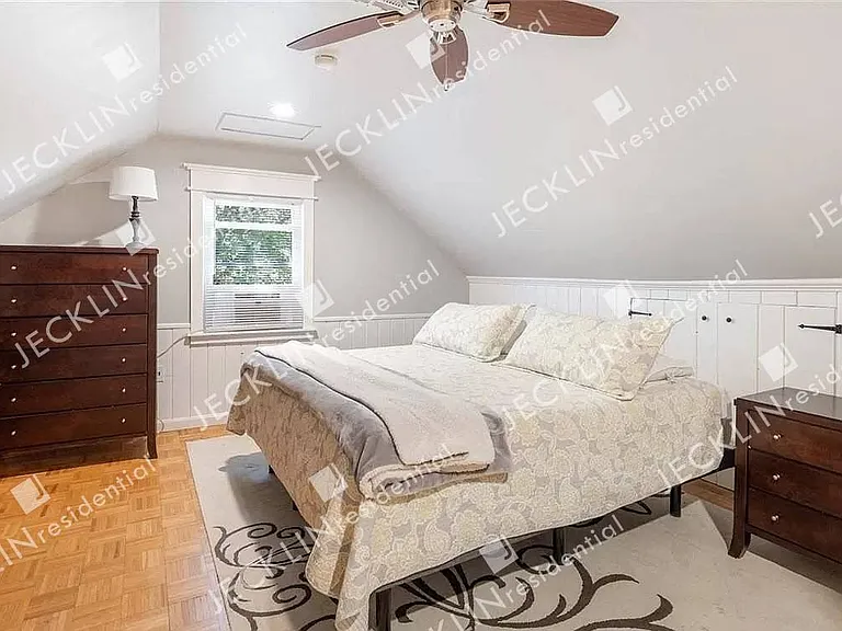 8410 Freestone Ave — Photo 14