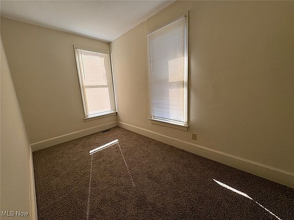 3rd image of 348 McConnell Ave
