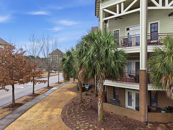 3rd image of 561 Garden Terrace Drive #203