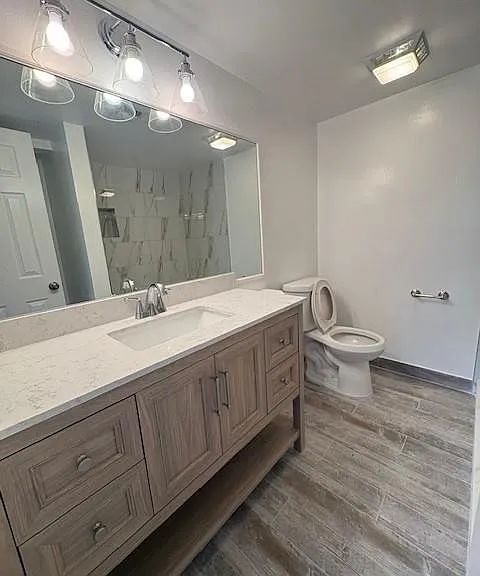 606 Gardens Dr — Photo 24