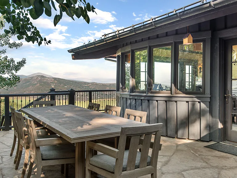 565 N Starwood Dr — Photo 28