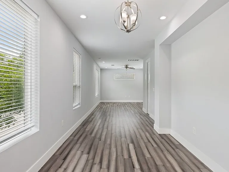 6109 Cherrylawn Cir #A — Photo 21