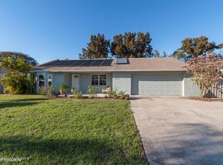 690 Oak Park Cir, Merritt Island, FL 32953