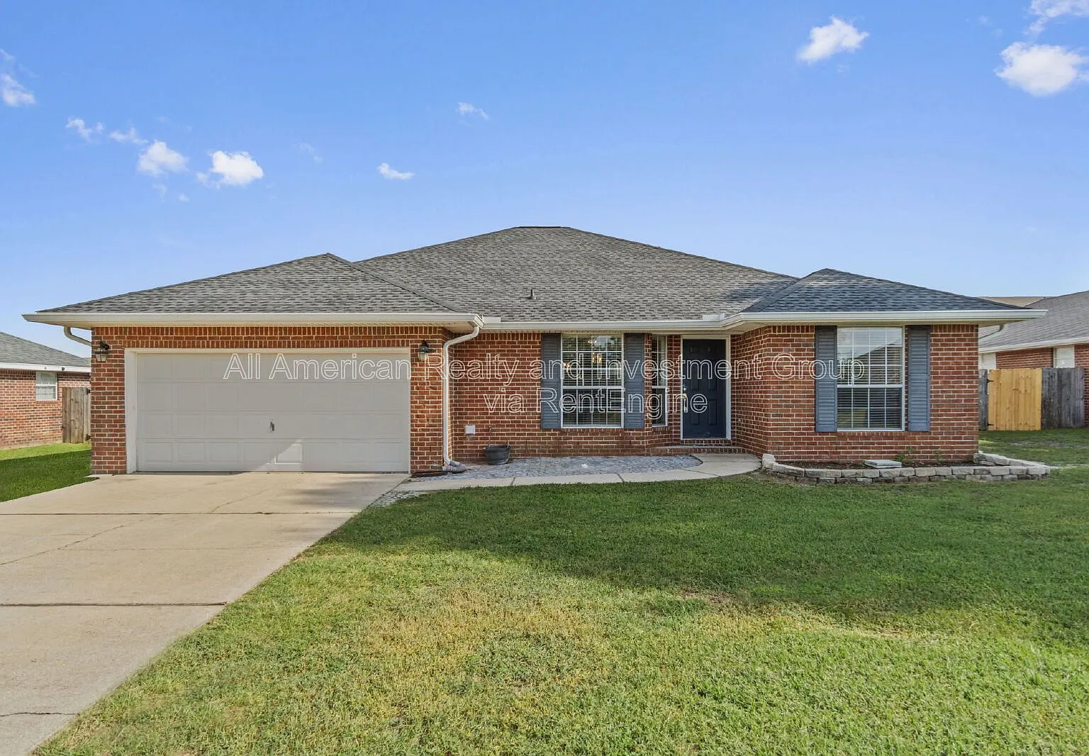 4 bed, 2.0 bath, 1928 sqft, $2,025 — Photo 1