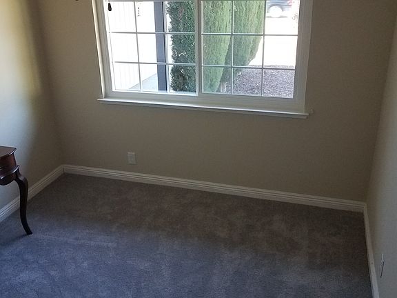 5th image of 364 Grey Ghost Ave