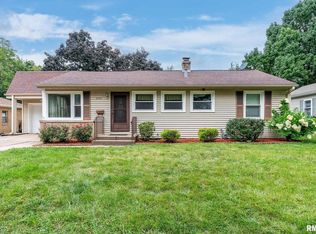 3005 15th St, Moline, IL 61265