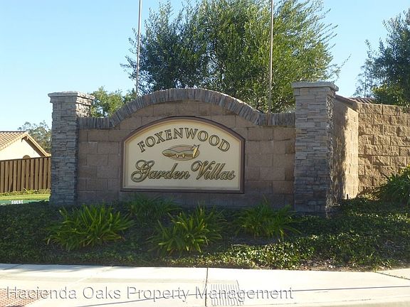 3rd image of 4326 S Foxenwood Cir
