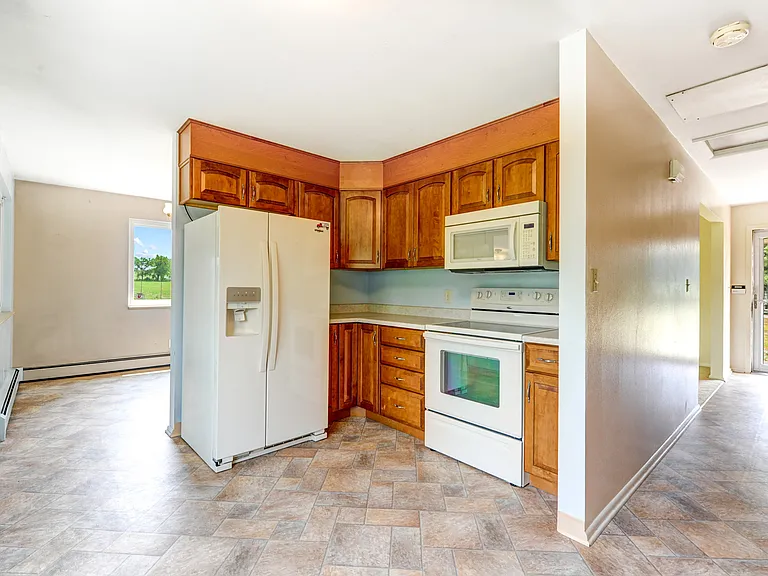 518 Clover Ln — Photo 20
