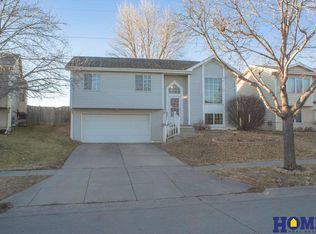2811 NW 8th St, Lincoln, NE 68521