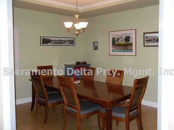 Formal Dining/Unfurnished