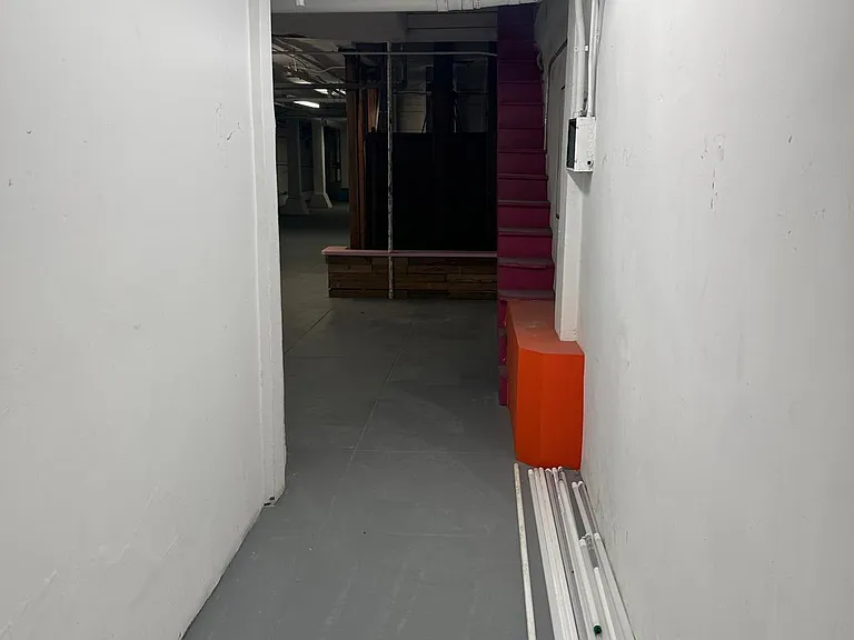 748 S Main St — Photo 13
