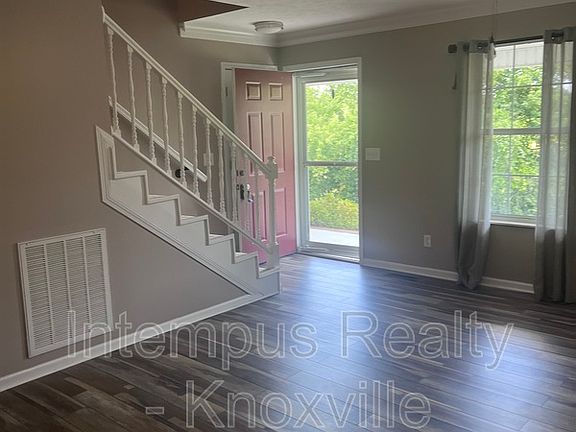 5th image of 7728 Chapel Bend Dr
