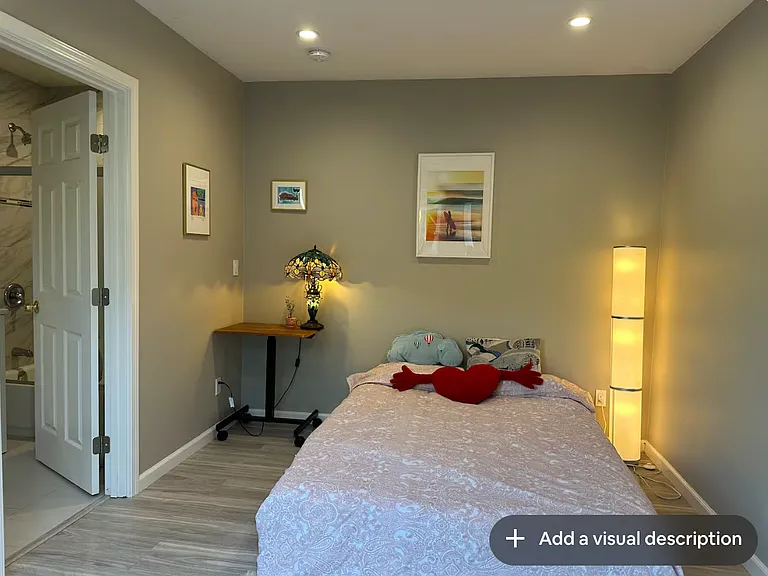1330 Hollyburne Ave — Photo 1