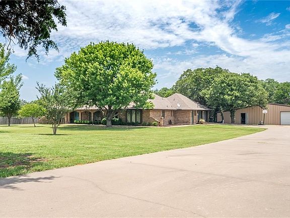 2nd image of 3622 Northcrest Dr