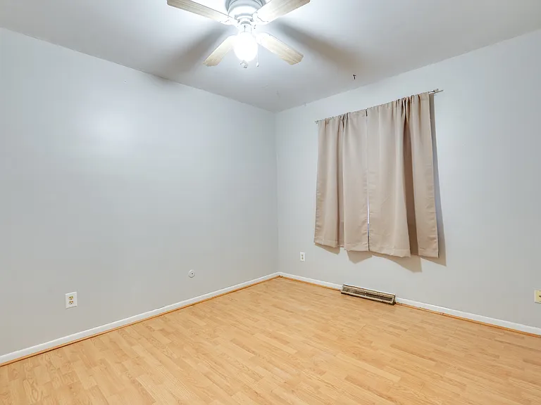 1524 Robin Ln — Photo 15