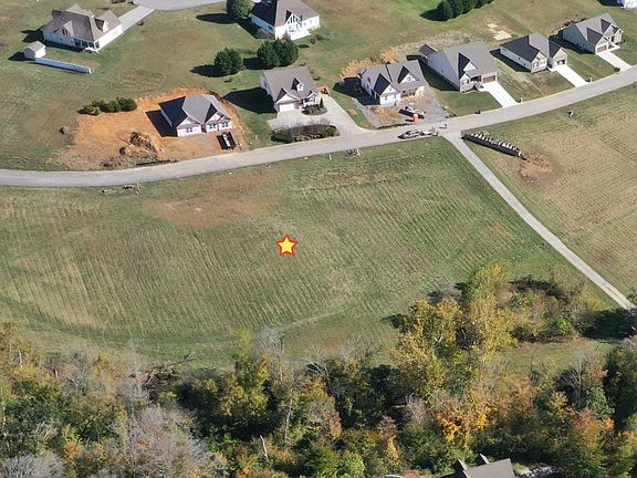 3rd image of 618 Running Brook Dr