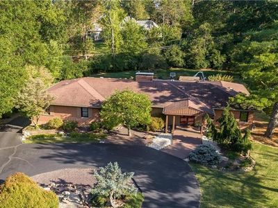 10 Westfield Ln, Saint Louis, MO, 63131