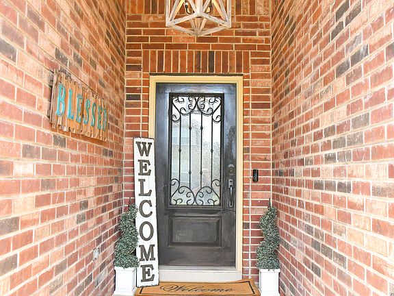 4th image of 27419 Valle Bluff