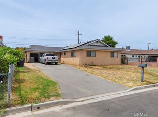 3292 Debbie Ln, Riverside, CA 92501