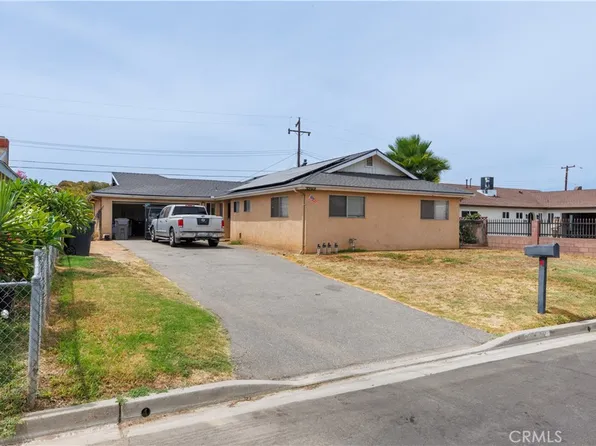 3292 Debbie Ln, Riverside, CA 92501
