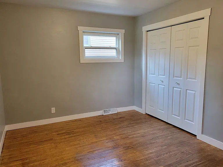 220 Church St — Photo 25