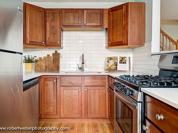 2nd image of 208 Surrey Dr