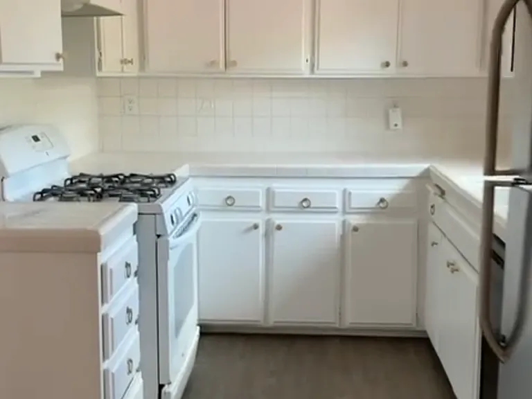 731 Indiana Ct #1 — Photo 9