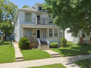 1104 Grove Ave, Racine, WI 53405