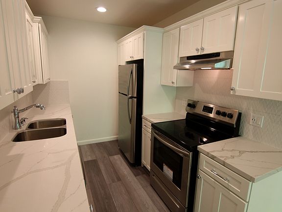 3rd image of 6345 Primrose Ave #6