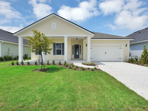 323 Sawgrass Dr, Yulee, FL 32097