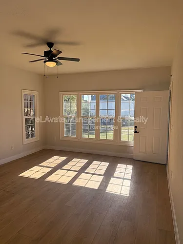 1607 W 49th St Photo 1