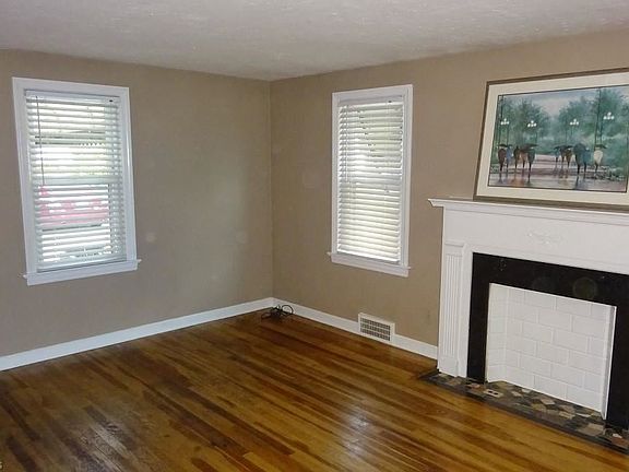 3rd image of 4321 W 58th St