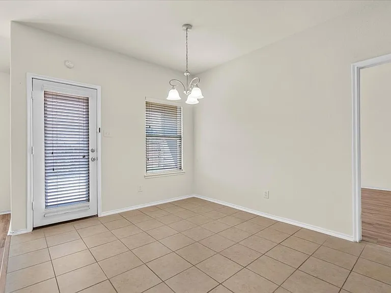 1729 Park Trails Blvd — Photo 19