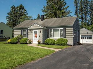 2 Burr Ave, New York Mills, NY 13417