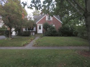 810 Parkside Ave, Schenectady, NY 12309