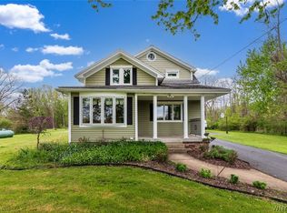 7340 Salt Rd, Clarence Center, NY 14032