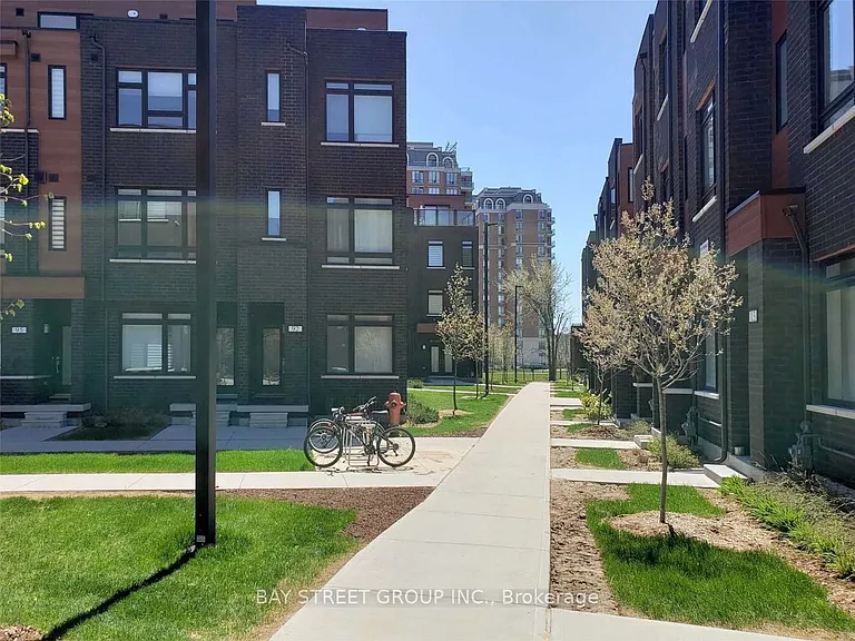 370 Red Maple Rd #13 — Photo 24