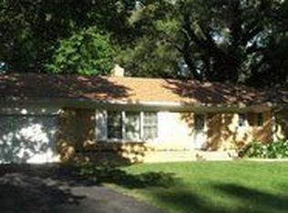 8709 Carrollton Ave, Indianapolis, IN 46240