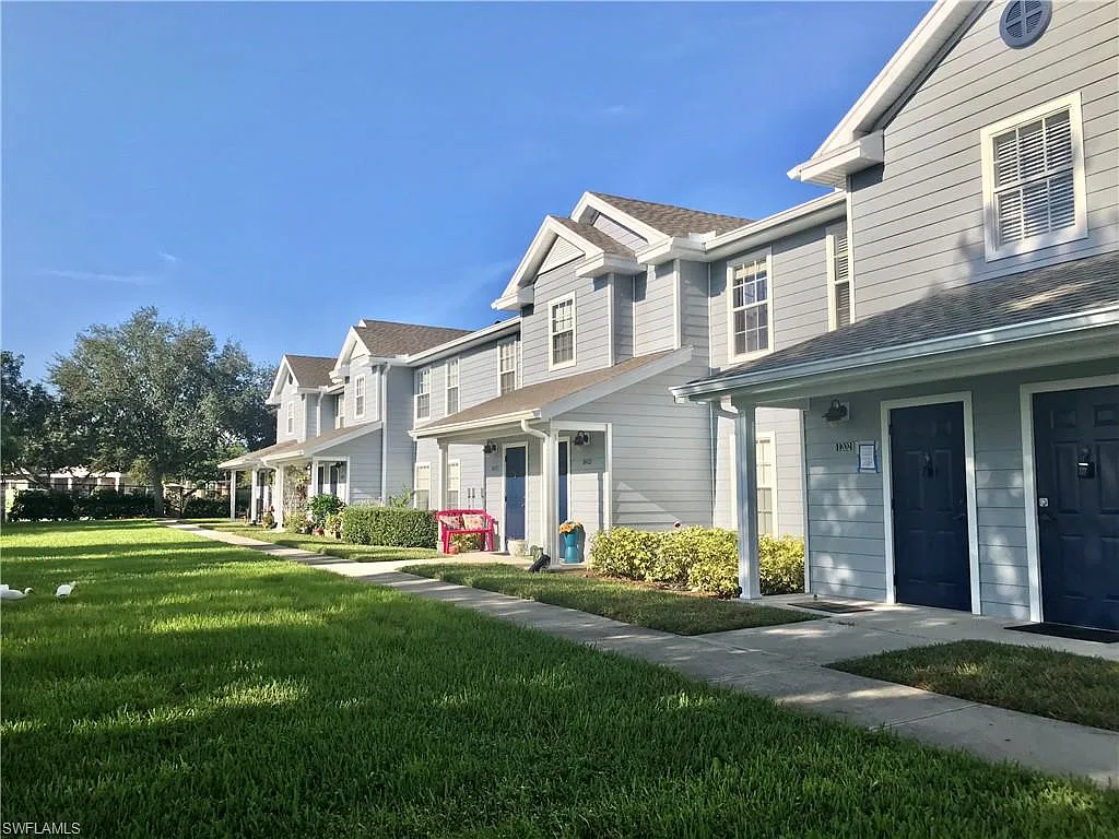 2 bed, 2.0 bath, 1073 sqft, $1,675 — Photo 2