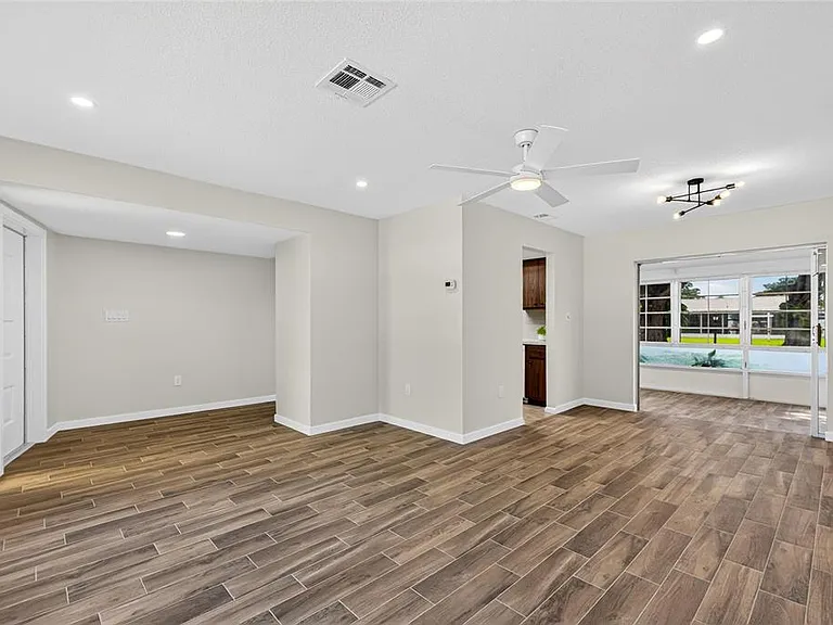 430 Sunnyside Dr — Photo 7