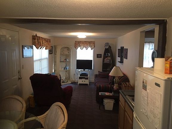 4th image of 218 Mississippi Ave