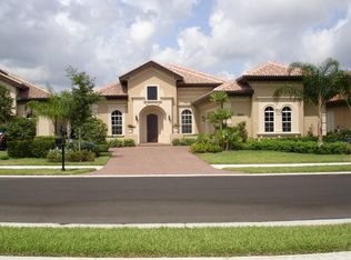 7640 Sussex Ct, Naples, FL 34113