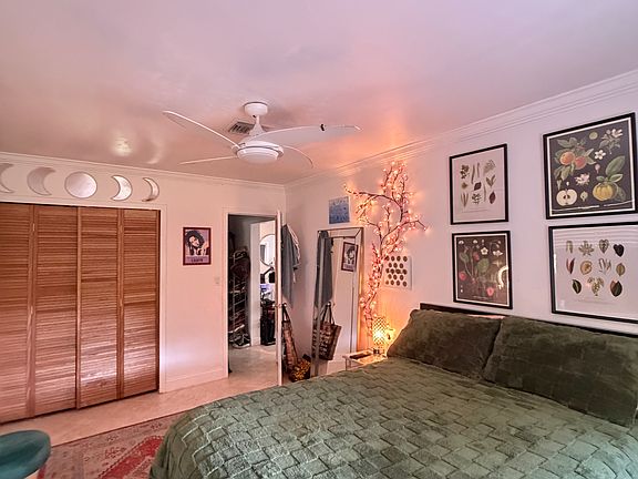 4th image of 1401 SW 24th Ct Unit 3