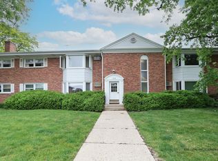 510 W Miner St, Arlington Heights, IL 60005