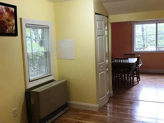 5th image of 63 E Kenoza Pl