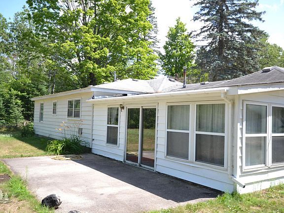5th image of 3890 Dorothy St